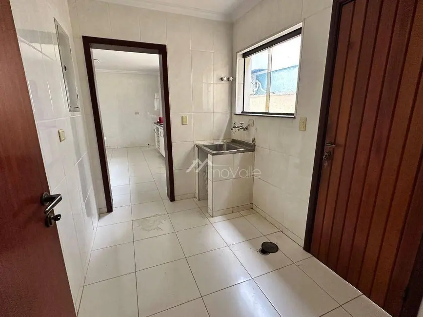 Casa de Condomínio com 4 quartos para alugar, 360m2 em Sao Jose Dos Campos - SP - imagem 9 Foto 9 de Casa de Condomínio com 4 quartos para alugar, 360m2 em Sao Jose Dos Campos - SP