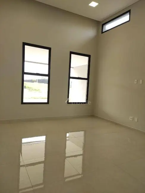 Foto 3 de Casa de Condomínio com 3 quartos à venda, 425m2 em Cacapava - SP