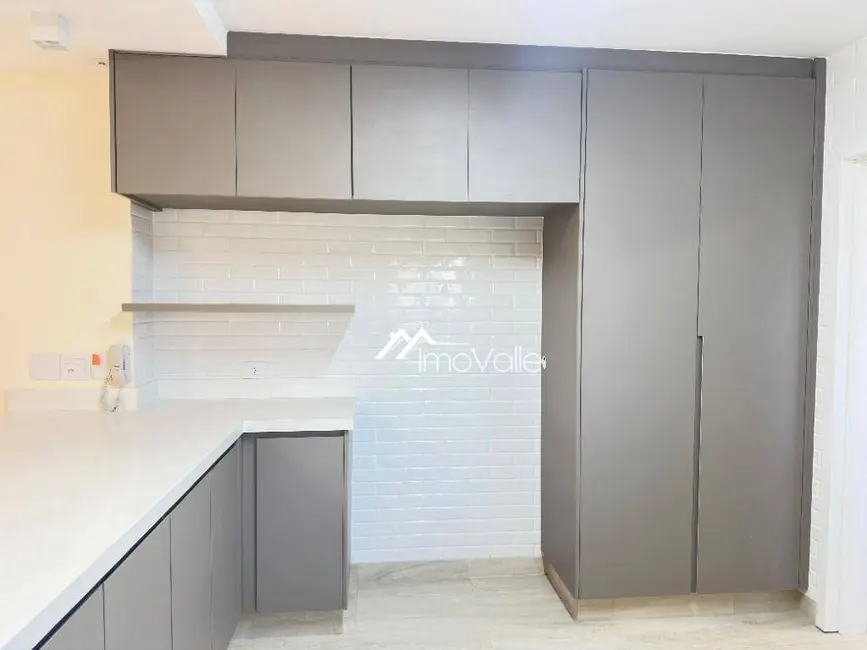 Apartamento com 4 quartos à venda e para alugar, 182m2 em Sao Jose Dos Campos - SP - imagem 6 Foto 6 de Apartamento com 4 quartos à venda e para alugar, 182m2 em Sao Jose Dos Campos - SP
