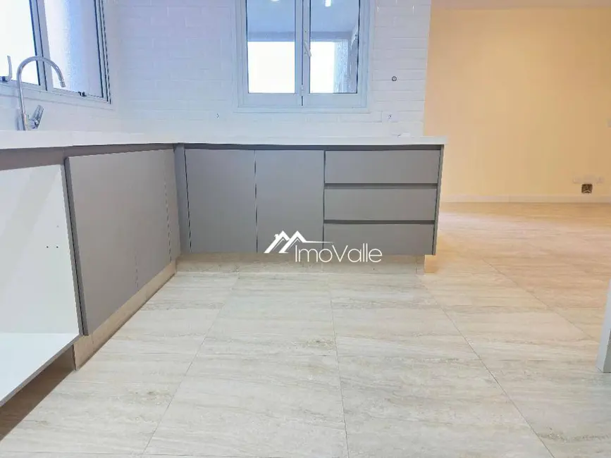 Apartamento com 4 quartos à venda e para alugar, 182m2 em Sao Jose Dos Campos - SP - imagem 7 Foto 7 de Apartamento com 4 quartos à venda e para alugar, 182m2 em Sao Jose Dos Campos - SP