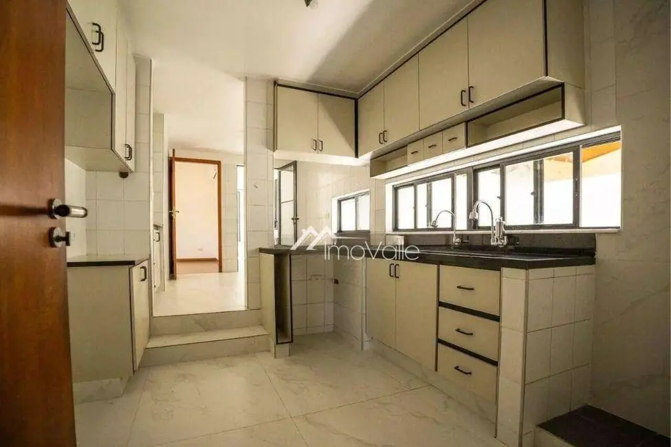 Casa de Condomínio com 4 quartos à venda, 360m2 em Sao Jose Dos Campos - SP - imagem 7 Foto 7 de Casa de Condomínio com 4 quartos à venda, 360m2 em Sao Jose Dos Campos - SP