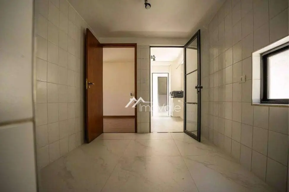 Casa de Condomínio com 4 quartos à venda, 360m2 em Sao Jose Dos Campos - SP - imagem 6 Foto 6 de Casa de Condomínio com 4 quartos à venda, 360m2 em Sao Jose Dos Campos - SP