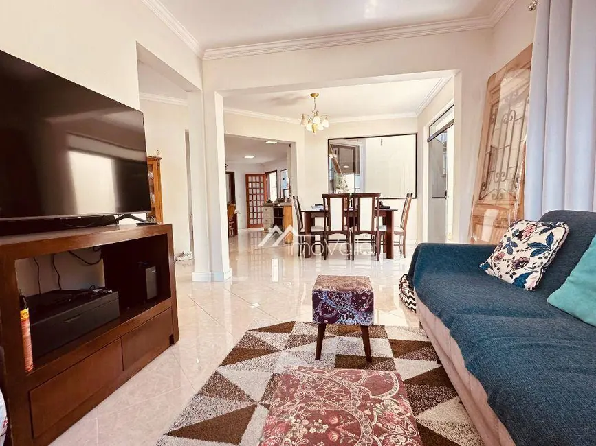 Foto 5 de Casa de Condomínio com 3 quartos à venda, 450m2 em Sao Jose Dos Campos - SP