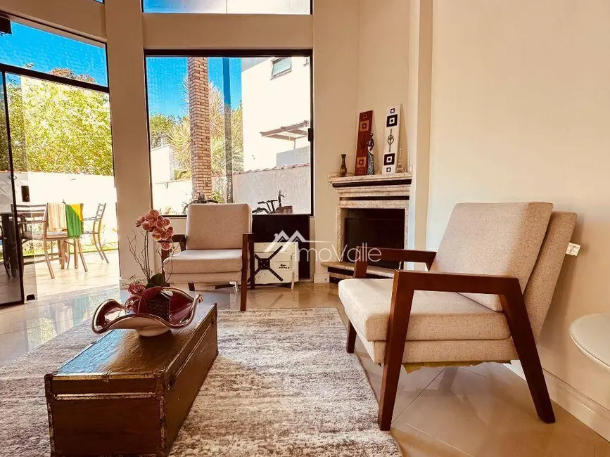 Foto 2 de Casa de Condomínio com 3 quartos à venda, 450m2 em Sao Jose Dos Campos - SP
