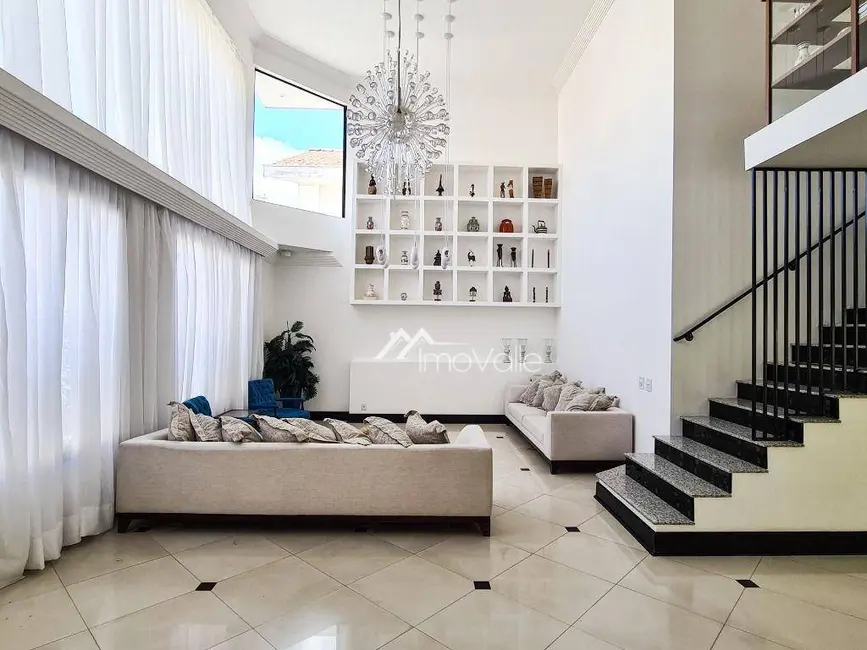 Foto 3 de Casa de Condomínio com 5 quartos à venda, 360m2 em Sao Jose Dos Campos - SP