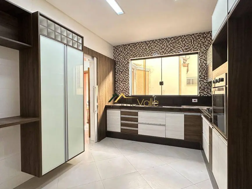 Foto 7 de Casa com 4 quartos à venda, 370m2 em Sao Jose Dos Campos - SP