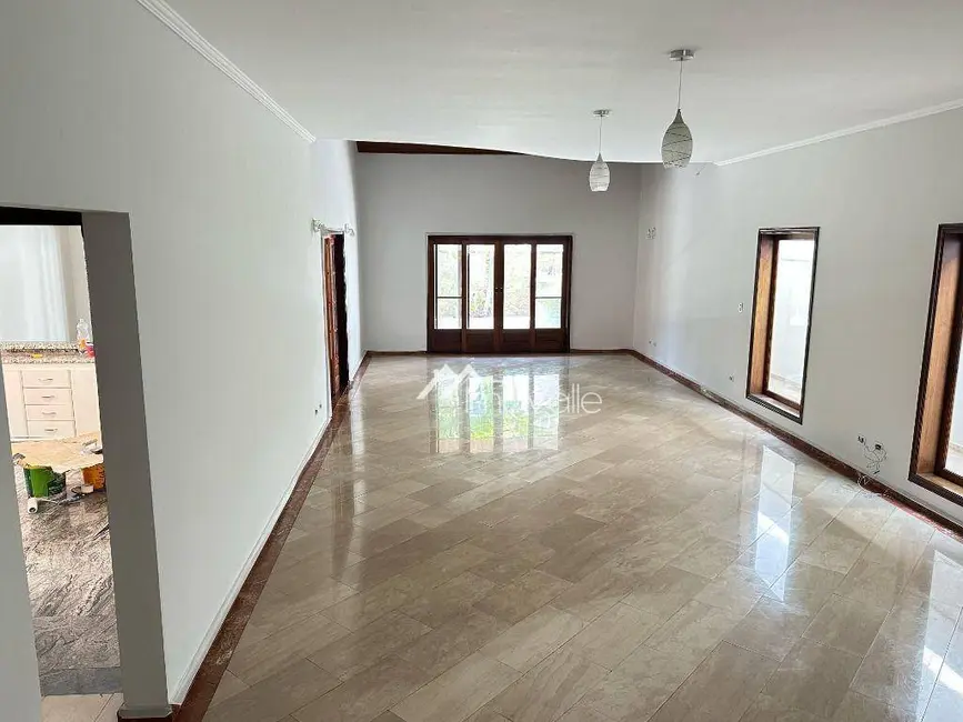 Casa de Condomínio com 4 quartos para alugar, 360m2 em Sao Jose Dos Campos - SP - imagem 3 Foto 3 de Casa de Condomínio com 4 quartos para alugar, 360m2 em Sao Jose Dos Campos - SP