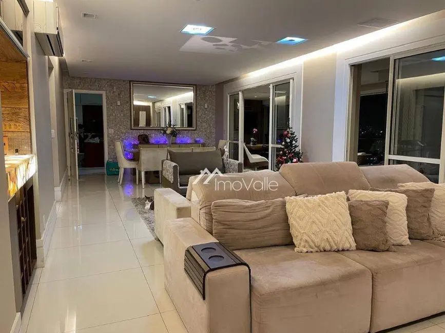 Foto 3 de Apartamento com 3 quartos à venda, 194m2 em Sao Jose Dos Campos - SP