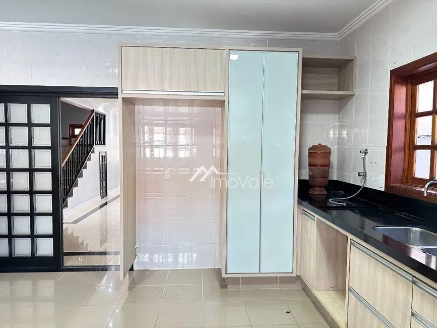 Foto 9 de Casa de Condomínio com 4 quartos à venda, 360m2 em Sao Jose Dos Campos - SP