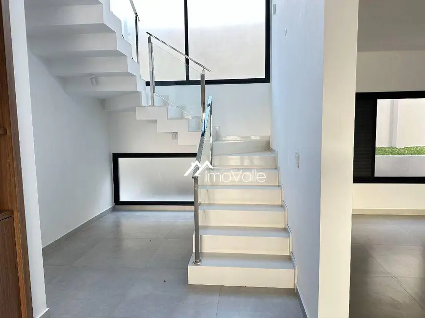 Casa de Condomínio com 5 quartos para alugar, 480m2 em Sao Jose Dos Campos - SP - imagem 4 Foto 4 de Casa de Condomínio com 5 quartos para alugar, 480m2 em Sao Jose Dos Campos - SP