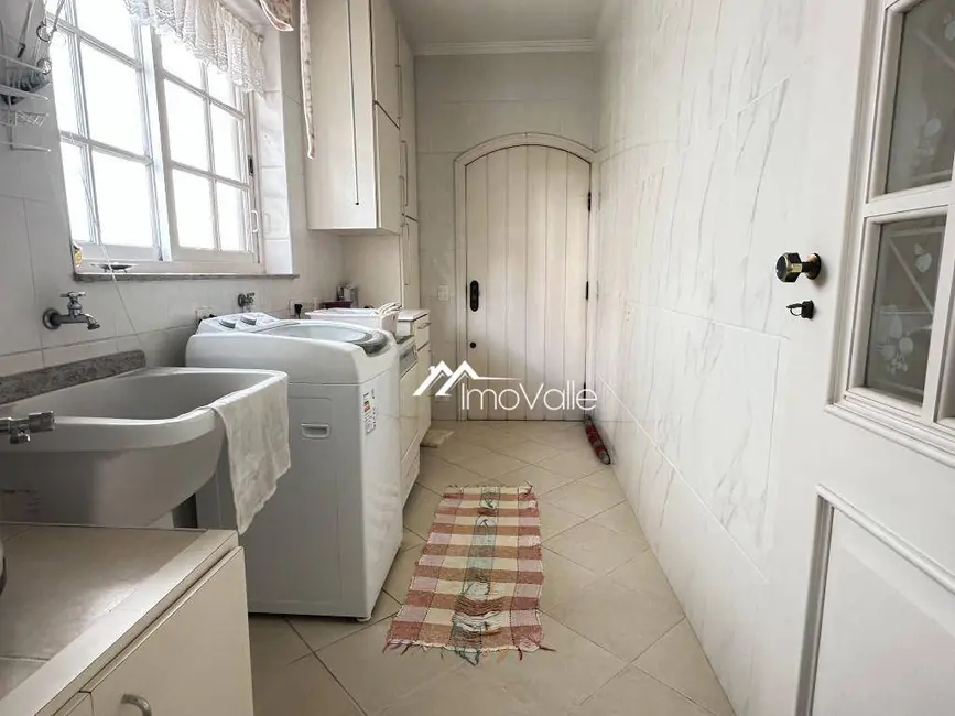 Casa de Condomínio com 4 quartos à venda e para alugar, 481m2 em Sao Jose Dos Campos - SP - imagem 9 Foto 9 de Casa de Condomínio com 4 quartos à venda e para alugar, 481m2 em Sao Jose Dos Campos - SP