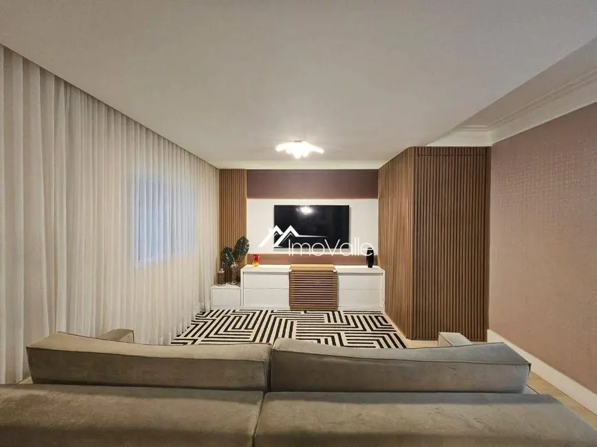 Apartamento com 3 quartos à venda, 182m2 em Sao Jose Dos Campos - SP - imagem 2 Foto 2 de Apartamento com 3 quartos à venda, 182m2 em Sao Jose Dos Campos - SP