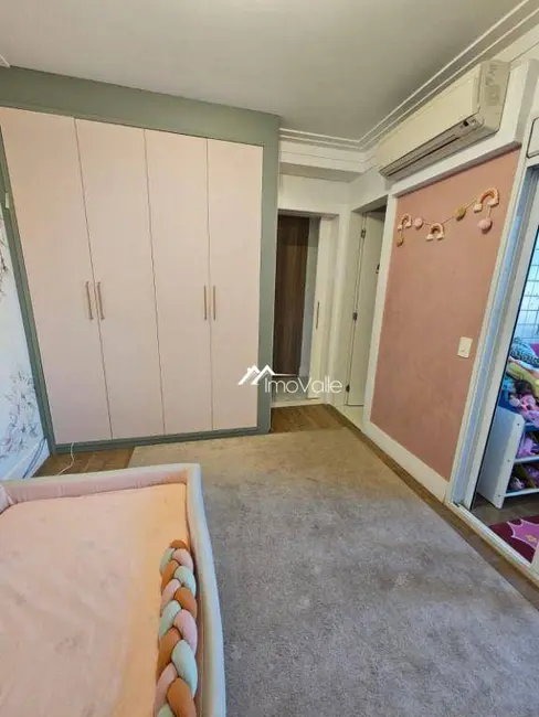 Apartamento com 3 quartos à venda, 182m2 em Sao Jose Dos Campos - SP - imagem 6 Foto 6 de Apartamento com 3 quartos à venda, 182m2 em Sao Jose Dos Campos - SP