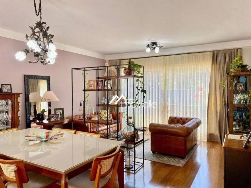 Casa de Condomínio com 3 quartos à venda, 360m2 em Sao Jose Dos Campos - SP - imagem 8 Foto 8 de Casa de Condomínio com 3 quartos à venda, 360m2 em Sao Jose Dos Campos - SP