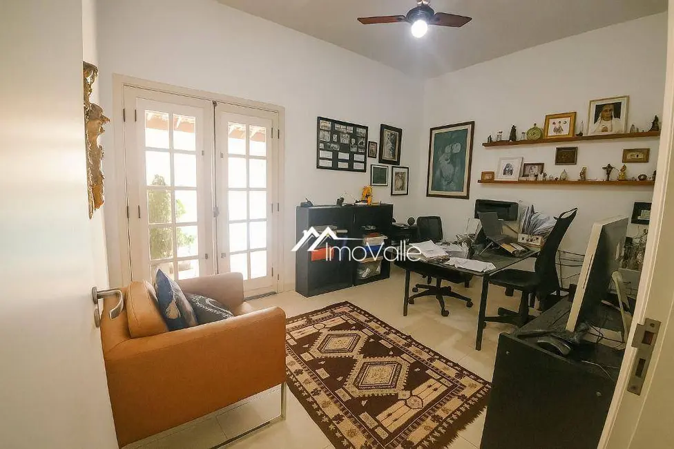 Foto 2 de Casa de Condomínio com 3 quartos à venda, 360m2 em Sao Jose Dos Campos - SP