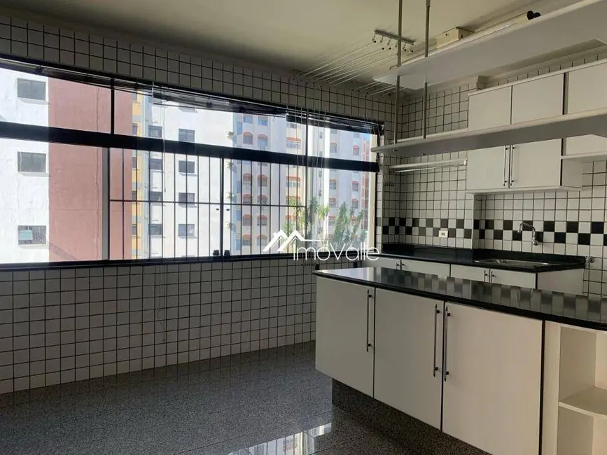 Foto 6 de Apartamento com 4 quartos à venda, 175m2 em Sao Jose Dos Campos - SP