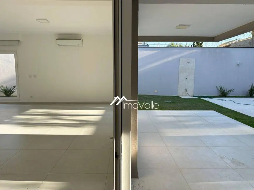 Foto 7 de Casa de Condomínio com 5 quartos para alugar, 450m2 em Sao Jose Dos Campos - SP