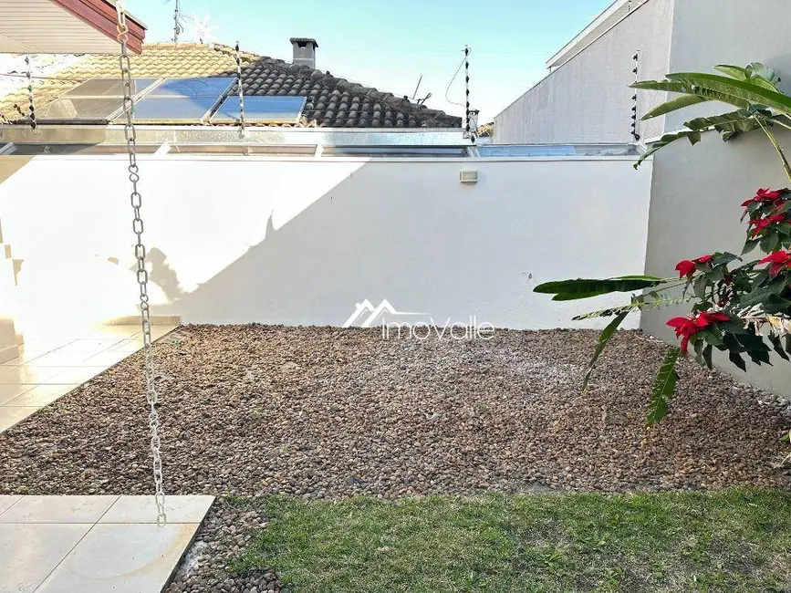Casa de Condomínio com 4 quartos para alugar, 250m2 em Sao Jose Dos Campos - SP - imagem 3 Foto 3 de Casa de Condomínio com 4 quartos para alugar, 250m2 em Sao Jose Dos Campos - SP