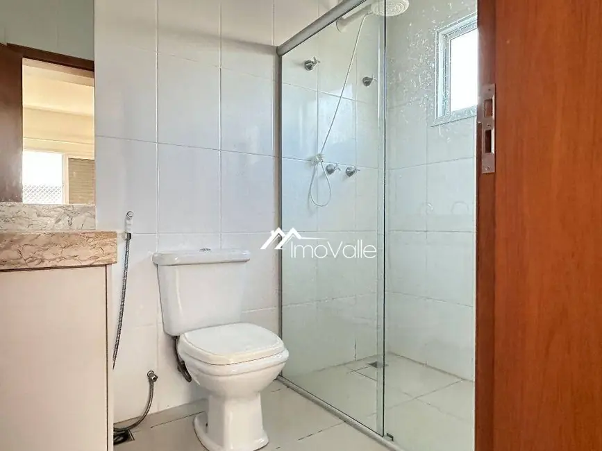 Casa de Condomínio com 4 quartos para alugar, 250m2 em Sao Jose Dos Campos - SP - imagem 8 Foto 8 de Casa de Condomínio com 4 quartos para alugar, 250m2 em Sao Jose Dos Campos - SP