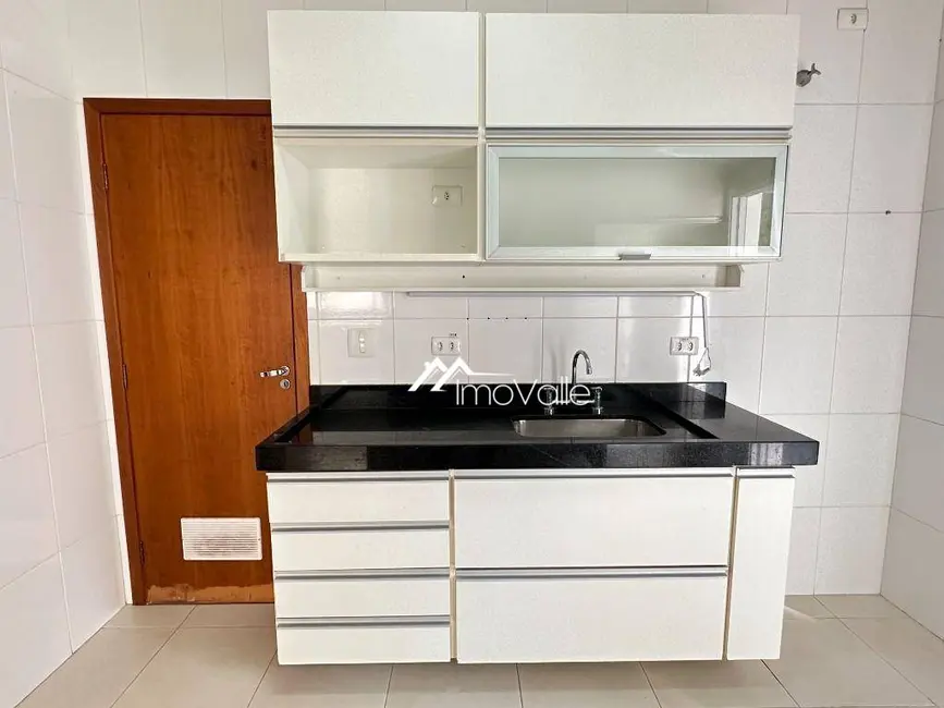 Casa de Condomínio com 4 quartos para alugar, 250m2 em Sao Jose Dos Campos - SP - imagem 7 Foto 7 de Casa de Condomínio com 4 quartos para alugar, 250m2 em Sao Jose Dos Campos - SP