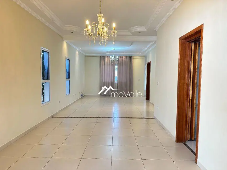 Foto 2 de Casa de Condomínio com 3 quartos para alugar, 300m2 em Sao Jose Dos Campos - SP