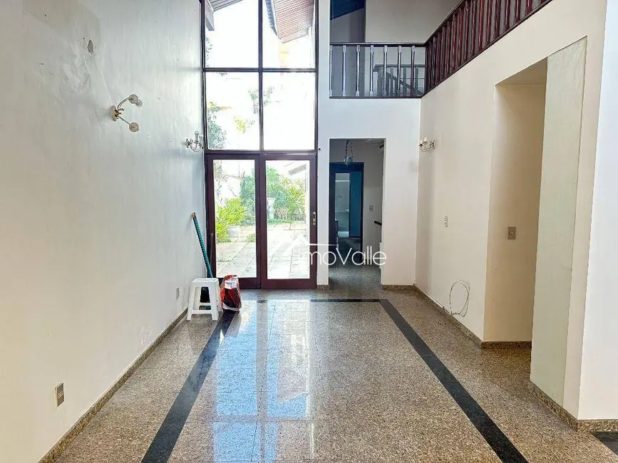 Foto 2 de Casa de Condomínio com 3 quartos à venda, 360m2 em Sao Jose Dos Campos - SP