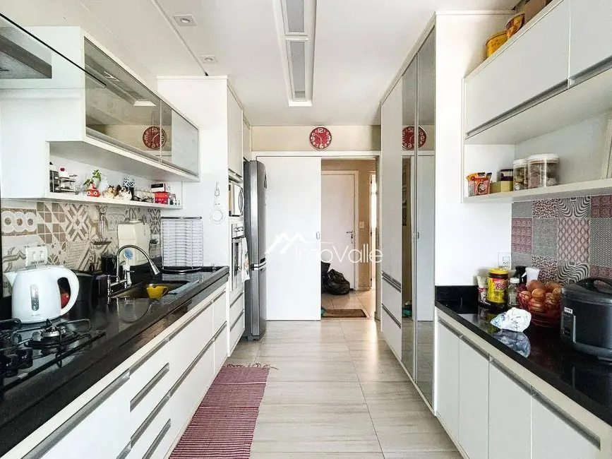 Foto 7 de Apartamento com 4 quartos à venda, 184m2 em Sao Jose Dos Campos - SP