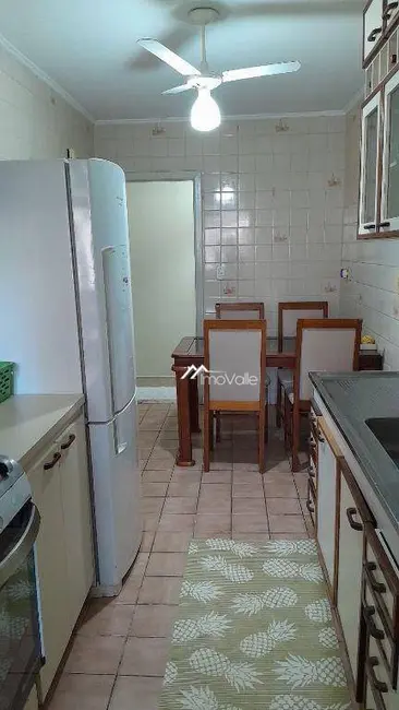 Apartamento com 3 quartos para alugar, 92m2 em Sao Jose Dos Campos - SP - imagem 4 Foto 4 de Apartamento com 3 quartos para alugar, 92m2 em Sao Jose Dos Campos - SP
