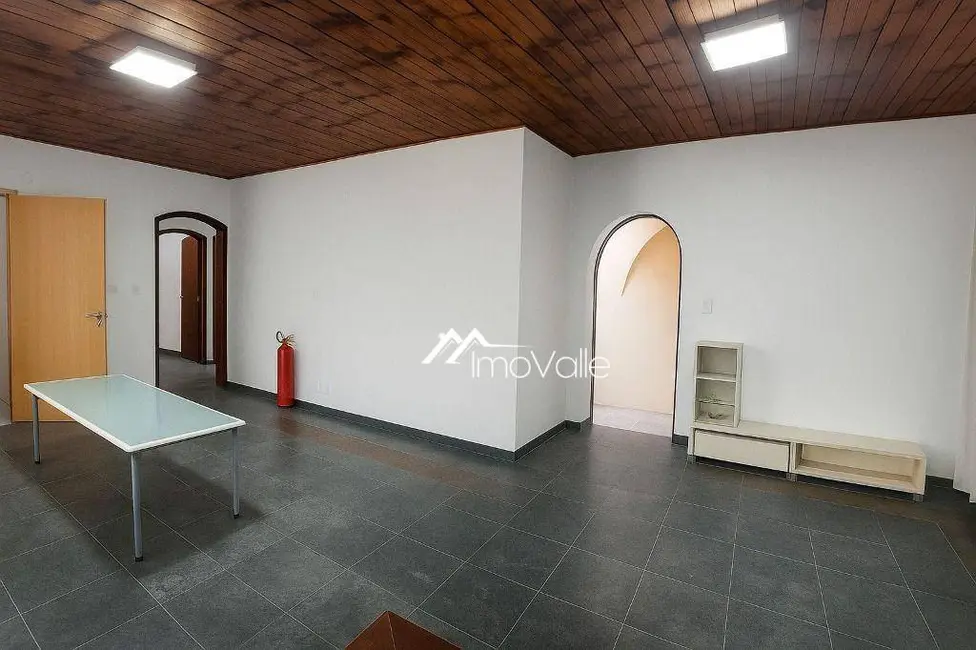 Foto 2 de Casa com 3 quartos para alugar, 300m2 em Sao Jose Dos Campos - SP