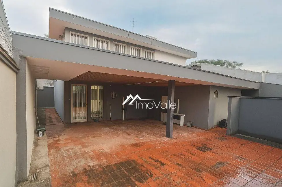 Casa com 4 quartos para alugar, 250m2 em Sao Jose Dos Campos - SP - imagem 1 Foto 1 de Casa com 4 quartos para alugar, 250m2 em Sao Jose Dos Campos - SP