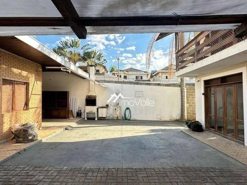 Foto 9 de Casa de Condomínio com 3 quartos para alugar, 400m2 em Sao Jose Dos Campos - SP