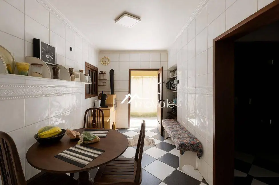 Casa de Condomínio com 3 quartos para alugar, 400m2 em Sao Jose Dos Campos - SP - imagem 7 Foto 7 de Casa de Condomínio com 3 quartos para alugar, 400m2 em Sao Jose Dos Campos - SP