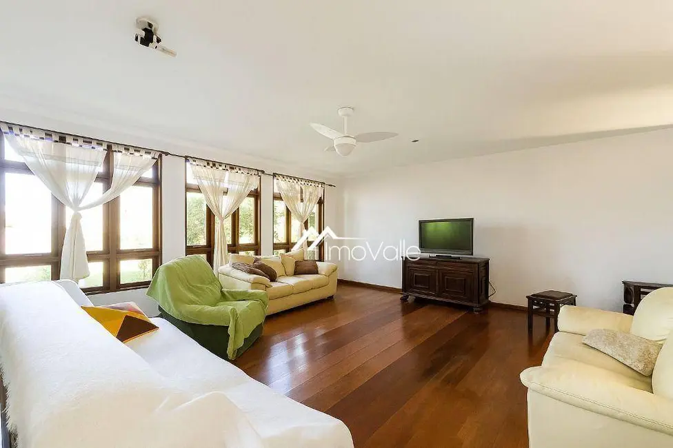 Casa de Condomínio com 3 quartos para alugar, 400m2 em Sao Jose Dos Campos - SP - imagem 3 Foto 3 de Casa de Condomínio com 3 quartos para alugar, 400m2 em Sao Jose Dos Campos - SP