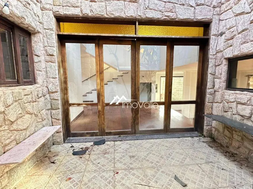 Casa de Condomínio com 3 quartos para alugar, 400m2 em Sao Jose Dos Campos - SP - imagem 8 Foto 8 de Casa de Condomínio com 3 quartos para alugar, 400m2 em Sao Jose Dos Campos - SP