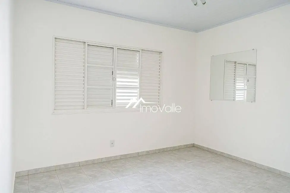 Casa com 4 quartos para alugar, 281m2 em Sao Jose Dos Campos - SP - imagem 4 Foto 4 de Casa com 4 quartos para alugar, 281m2 em Sao Jose Dos Campos - SP