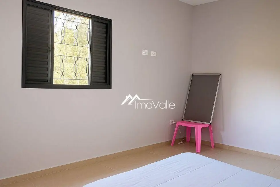 Chácara com 3 quartos à venda, 4000m2 em Paraibuna - SP - imagem 6 Foto 6 de Chácara com 3 quartos à venda, 4000m2 em Paraibuna - SP