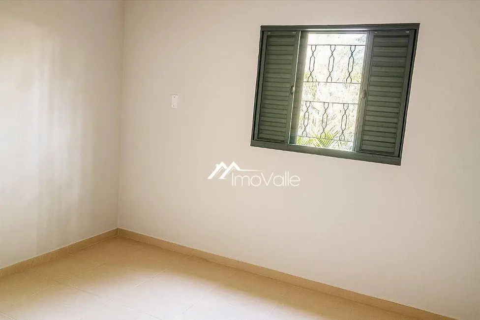 Chácara com 3 quartos à venda, 4000m2 em Paraibuna - SP - imagem 7 Foto 7 de Chácara com 3 quartos à venda, 4000m2 em Paraibuna - SP