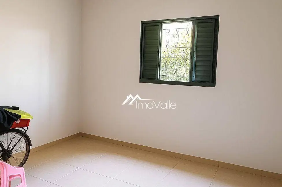 Chácara com 3 quartos à venda, 4000m2 em Paraibuna - SP - imagem 5 Foto 5 de Chácara com 3 quartos à venda, 4000m2 em Paraibuna - SP