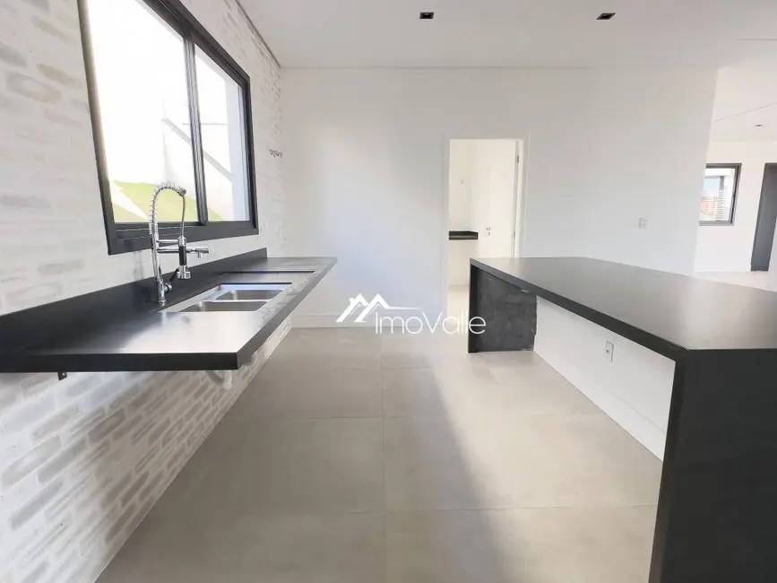 Casa de Condomínio com 5 quartos à venda, 460m2 em Sao Jose Dos Campos - SP - imagem 7 Foto 7 de Casa de Condomínio com 5 quartos à venda, 460m2 em Sao Jose Dos Campos - SP