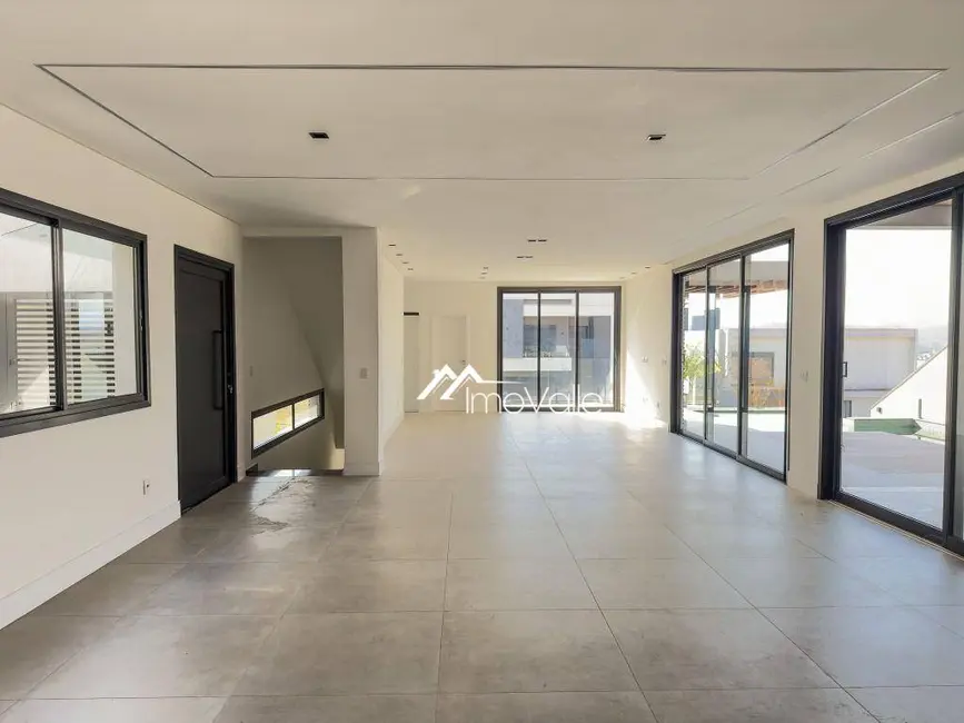 Casa de Condomínio com 5 quartos à venda, 460m2 em Sao Jose Dos Campos - SP - imagem 2 Foto 2 de Casa de Condomínio com 5 quartos à venda, 460m2 em Sao Jose Dos Campos - SP