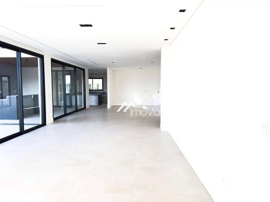 Casa de Condomínio com 5 quartos à venda, 460m2 em Sao Jose Dos Campos - SP - imagem 4 Foto 4 de Casa de Condomínio com 5 quartos à venda, 460m2 em Sao Jose Dos Campos - SP