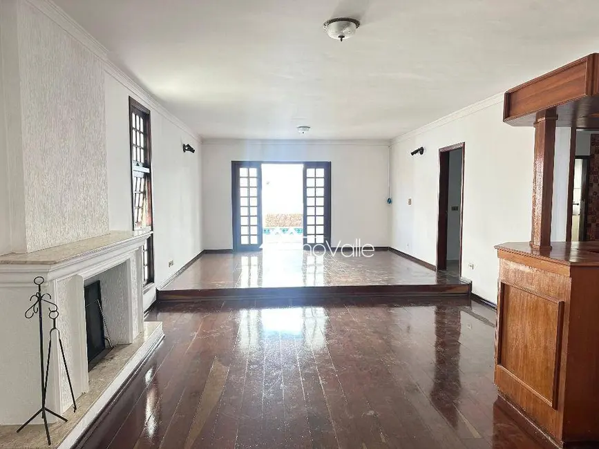 Casa de Condomínio com 4 quartos para alugar, 360m2 em Sao Jose Dos Campos - SP - imagem 2 Foto 2 de Casa de Condomínio com 4 quartos para alugar, 360m2 em Sao Jose Dos Campos - SP