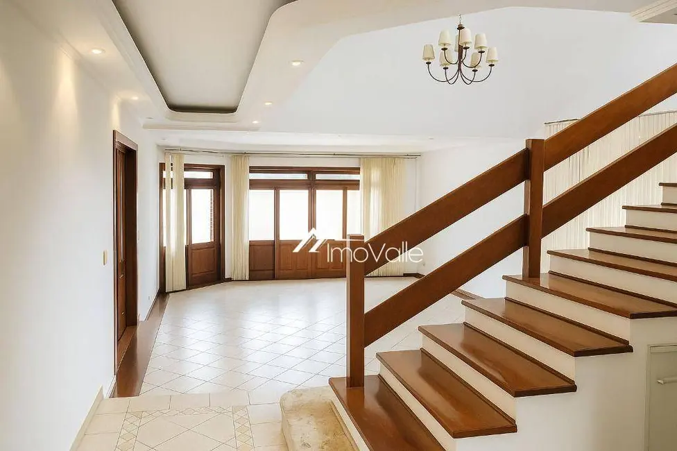 Foto 1 de Sobrado com 3 quartos à venda, 360m2 em Sao Jose Dos Campos - SP