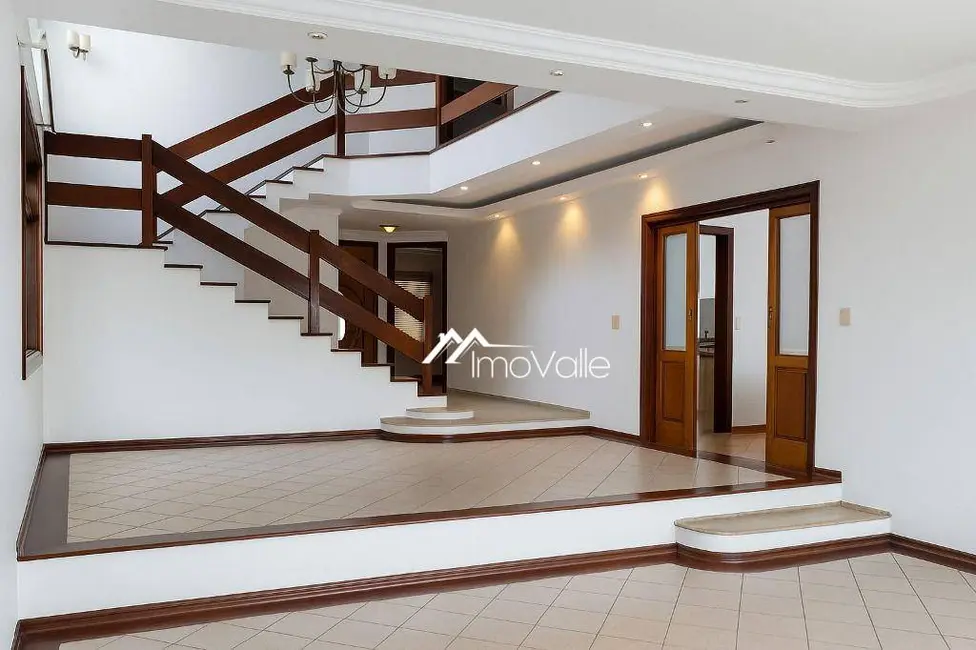 Foto 3 de Sobrado com 3 quartos à venda, 360m2 em Sao Jose Dos Campos - SP