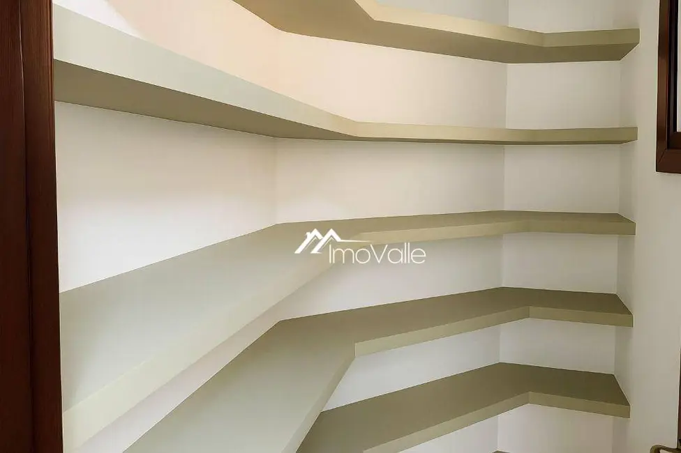 Foto 9 de Sobrado com 3 quartos à venda, 360m2 em Sao Jose Dos Campos - SP