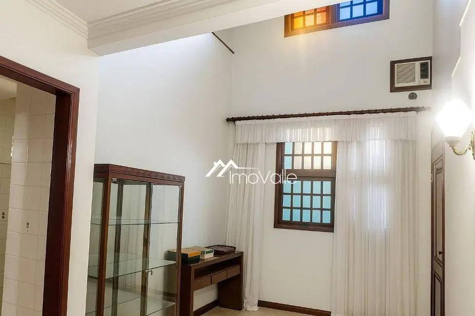 Casa de Condomínio com 4 quartos à venda, 360m2 em Sao Jose Dos Campos - SP - imagem 5 Foto 5 de Casa de Condomínio com 4 quartos à venda, 360m2 em Sao Jose Dos Campos - SP