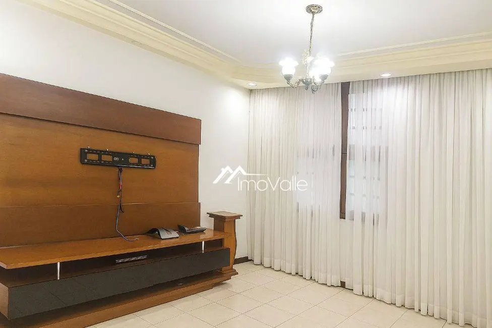 Casa de Condomínio com 4 quartos à venda, 360m2 em Sao Jose Dos Campos - SP - imagem 3 Foto 3 de Casa de Condomínio com 4 quartos à venda, 360m2 em Sao Jose Dos Campos - SP