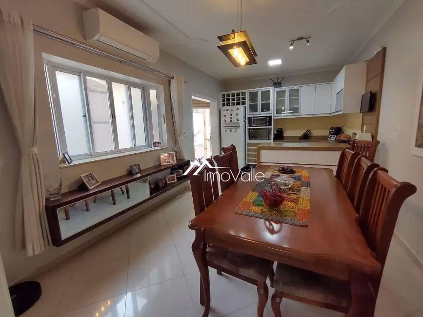 Foto 6 de Casa com 3 quartos à venda, 450m2 em Sao Jose Dos Campos - SP