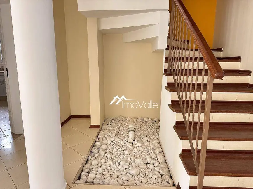 Foto 4 de Casa de Condomínio com 4 quartos para alugar, 360m2 em Sao Jose Dos Campos - SP