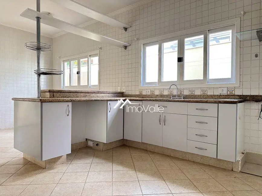 Foto 5 de Casa de Condomínio com 4 quartos para alugar, 360m2 em Sao Jose Dos Campos - SP